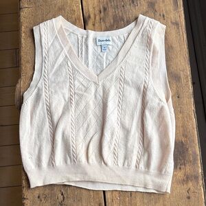 Sleeveless Sun-Deh Aritzia Vest Top